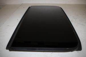 Gebruikte Schuifdak Glas Audi A4 Prijs € 200,00 Margeregeling aangeboden door Donkers VAG Parts