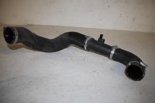 Gebruikte Intercooler Buis Audi Q7 (4MB/4MG) 3.0 TDI V6 24V Prijs € 100,00 Margeregeling aangeboden door Donkers VAG Parts