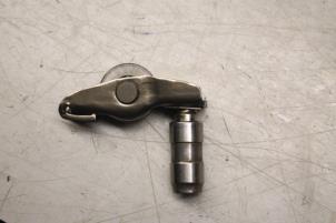 Gebruikte Tuimelaar Audi A4 Avant (B9) 2.0 TFSI 16V Prijs € 8,00 Margeregeling aangeboden door Donkers VAG Parts