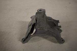 Gebruikte Motorrubber Audi A4 Avant (B9) 2.0 TFSI 16V Prijs € 25,00 Margeregeling aangeboden door Donkers VAG Parts