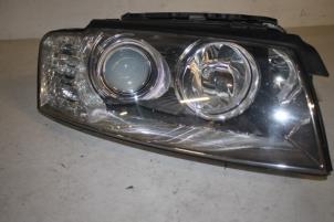 Gebruikte Koplamp rechts Audi A8 Prijs € 100,00 Margeregeling aangeboden door Donkers VAG Parts