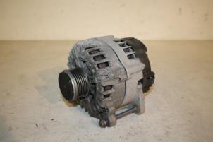 Gebruikte Dynamo Audi A6 (C7) 3.0 TDI V6 24V BiTurbo Quattro Prijs € 75,00 Margeregeling aangeboden door Donkers VAG Parts