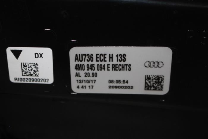 Achterlicht rechts van een Audi Q7 (4MB/4MG) 3.0 TFSI V6 24V 2017