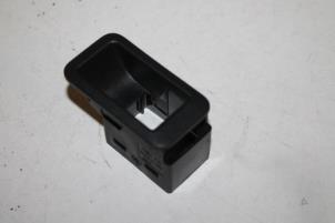 Gebruikte Afdekplaat diversen Audi Q3 (F3B) 2.0 35 TDI 16V Prijs € 8,00 Margeregeling aangeboden door Donkers VAG Parts