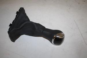 Gebruikte Versnellingspook Audi Q3 (F3B) 2.0 35 TDI 16V Prijs € 50,00 Margeregeling aangeboden door Autoparts Veghel