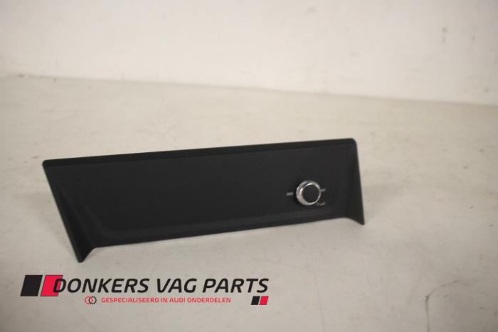 Gebruikte Diversen Audi Q3 (F3B) 2.0 35 TDI 16V Prijs € 35,00 Margeregeling aangeboden door Donkers VAG Parts