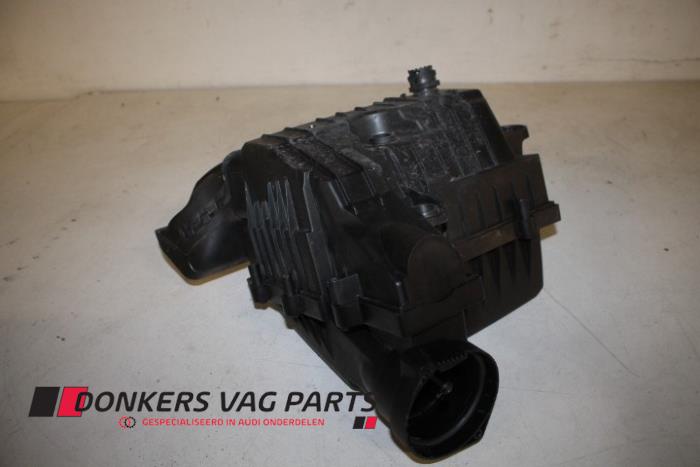 Gebruikte Luchtfilterhuis Audi A3 Sportback (8VA/8VF) 2.0 TDI 16V Quattro Prijs € 60,00 Margeregeling aangeboden door Donkers VAG Parts