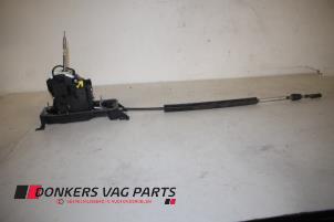 Gebruikte Schakelstang Audi A3 Sportback (8VA/8VF) 2.0 TDI 16V Quattro Prijs € 75,00 Margeregeling aangeboden door Donkers VAG Parts