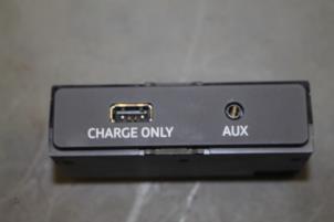 Gebruikte AUX/USB aansluiting Audi A4 Prijs € 30,00 Margeregeling aangeboden door Autoparts Veghel