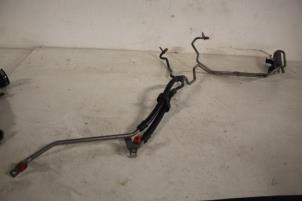 Gebruikte Oliedruk Leiding Audi A6 Avant (C6) 2.0 TDI 16V Prijs € 75,00 Margeregeling aangeboden door Donkers VAG Parts