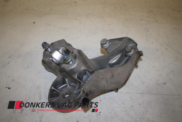 Gebruikte Motorsteun Audi A6 Avant (C6) 2.0 TDI 16V Prijs € 15,00 Margeregeling aangeboden door Donkers VAG Parts