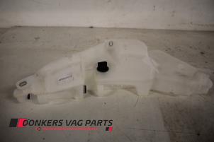 Gebruikte Ruitensproeiertank voor Audi A6 Prijs € 15,00 Margeregeling aangeboden door Donkers VAG Parts