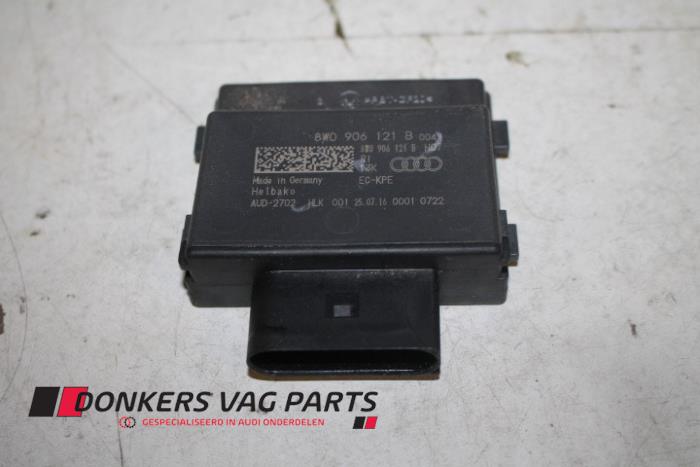 Gebruikte Brandstofpomp module Audi A4 Avant (B9) 2.0 TDI Ultra 16V Prijs € 50,00 Margeregeling aangeboden door Donkers VAG Parts