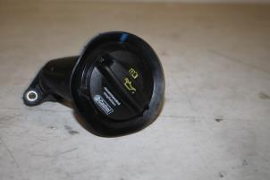 Gebruikte Olie vulpijp Audi SQ7 (4MB/4MG) 4.0 TDI V8 32V Prijs € 15,00 Margeregeling aangeboden door Donkers VAG Parts
