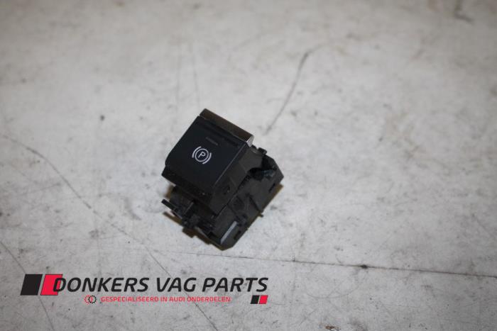 Gebruikte Handrem schakelaar Audi S3 Limousine (GYL) 2.0 T FSI 16V Prijs € 30,00 Inclusief btw aangeboden door Donkers VAG Parts