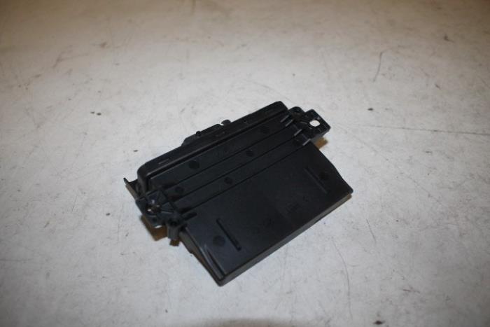 Computer Body Control van een Audi A8 (D3) 3.0 TDI V6 24V Quattro 2010