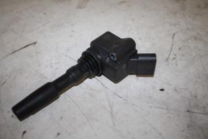 Gebruikte Bobine Volkswagen Polo VI (AW1) 1.0 TSI 12V Prijs € 20,00 Margeregeling aangeboden door Donkers VAG Parts