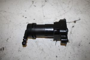 Nieuwe Koplamp Sproeier Audi A4 Prijs € 112,69 Inclusief btw aangeboden door Donkers VAG Parts