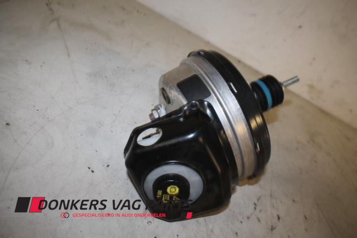 Rembol Audi A4 Avant (B9), 2015 2.0 TDI 16V, Combi/o, Diesel, 1.968cc, 140kW (190pk), FWD, DETA, 2015-08 / 2018-09, 8W5; 8WD (Gebruikt)