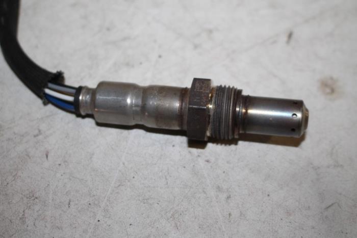 Nox sensor van een Audi A4 Avant (B9) 2.0 TDI 16V 2018