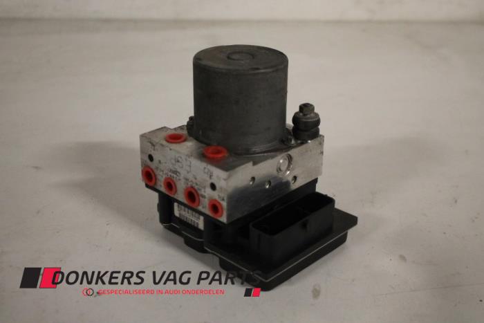 Gebruikte ABS Pomp Audi A6 Avant (C6) 3.0 TDI V6 24V Quattro Prijs € 125,00 Margeregeling aangeboden door Donkers VAG Parts