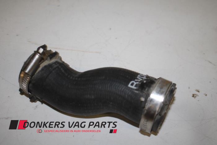 Gebruikte Intercooler Slang Audi A6 Allroad Quattro (C6) 3.0 TDI V6 24V Prijs € 15,00 Margeregeling aangeboden door Donkers VAG Parts