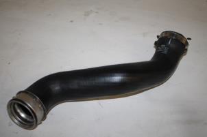 Gebruikte Intercooler Slang Audi A4 (B7) 2.0 TDI 16V Prijs € 25,00 Margeregeling aangeboden door Donkers VAG Parts