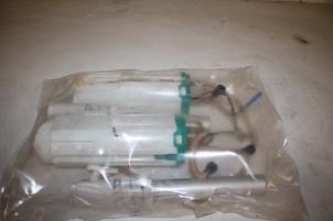 Gebruikte Tank element Pomp Audi A8 (D3) 3.0 TDI V6 24V Quattro Prijs € 80,00 Margeregeling aangeboden door Donkers VAG Parts