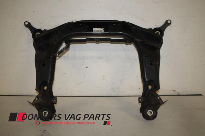 Gebruikte Subframe Audi A4 (B7) 2.0 TFSI 20V Prijs € 50,00 Margeregeling aangeboden door Donkers VAG Parts