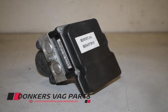 Gebruikte ABS Pomp Audi A4 Cabrio (B7) 3.0 TDI V6 24V Quattro Prijs € 55,00 Margeregeling aangeboden door Donkers VAG Parts