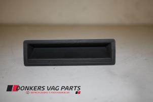 Nieuwe Handgreep Achterklep Audi A8 Prijs € 52,83 Inclusief btw aangeboden door Donkers VAG Parts
