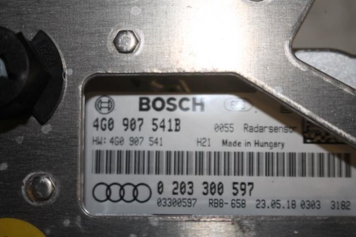 Radar sensor van een Audi A6