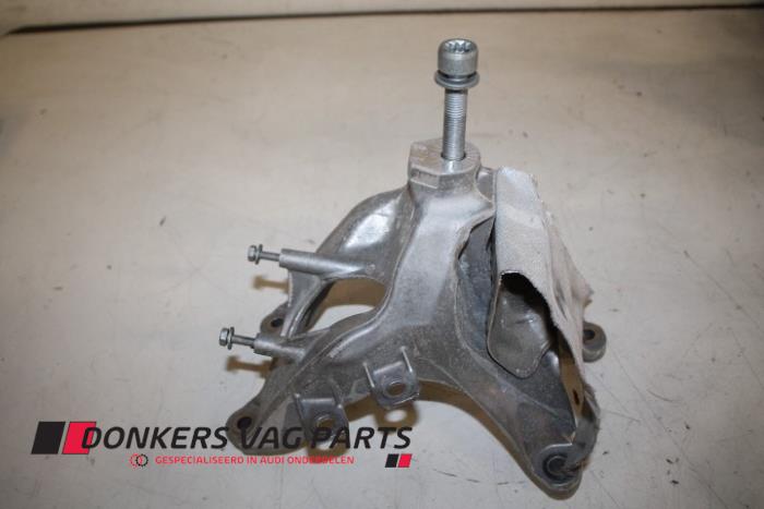 Gebruikte Motorrubber Audi A4 Avant (B9) 2.0 40 TFSI Mild Hybrid 16V Prijs € 25,00 Margeregeling aangeboden door Donkers VAG Parts