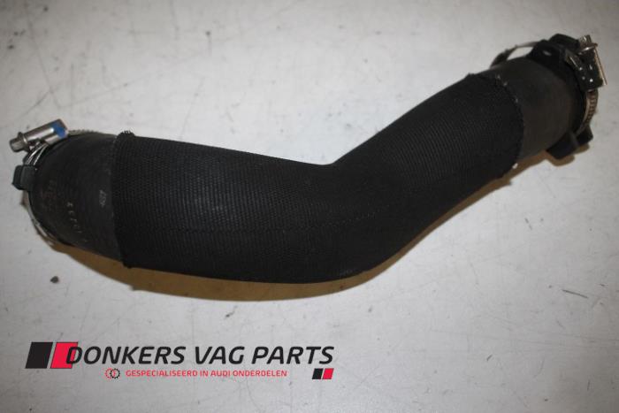 Gebruikte Intercooler Slang Audi A4 (B7) 2.0 TDI 16V Prijs € 25,00 Margeregeling aangeboden door Donkers VAG Parts