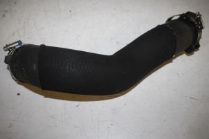 Gebruikte Intercooler Slang Audi A4 (B7) 2.0 TDI 16V Prijs € 25,00 Margeregeling aangeboden door Donkers VAG Parts