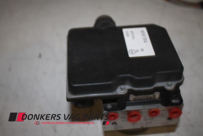 Gebruikte ABS Pomp Audi S4 (B8) S4 3.0 TFSI V6 24V Prijs € 275,00 Margeregeling aangeboden door Donkers VAG Parts
