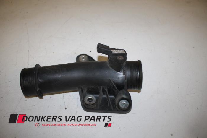 Gebruikte Intercooler Buis Audi A5 (8T3) 3.0 TDI V6 24V Quattro Prijs € 10,00 Margeregeling aangeboden door Donkers VAG Parts