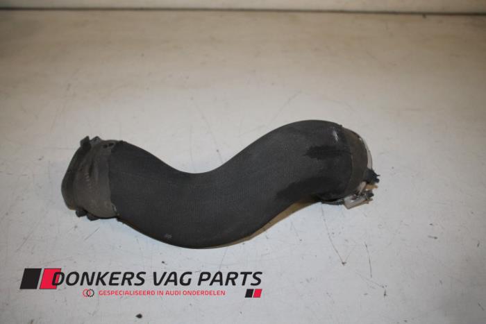 Gebruikte Intercooler Slang Audi A5 (8T3) 3.0 TDI V6 24V Quattro Prijs € 10,00 Margeregeling aangeboden door Donkers VAG Parts
