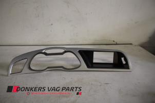 Gebruikte Kilometerteller sierlijst Audi A4 Prijs € 60,00 Margeregeling aangeboden door Donkers VAG Parts