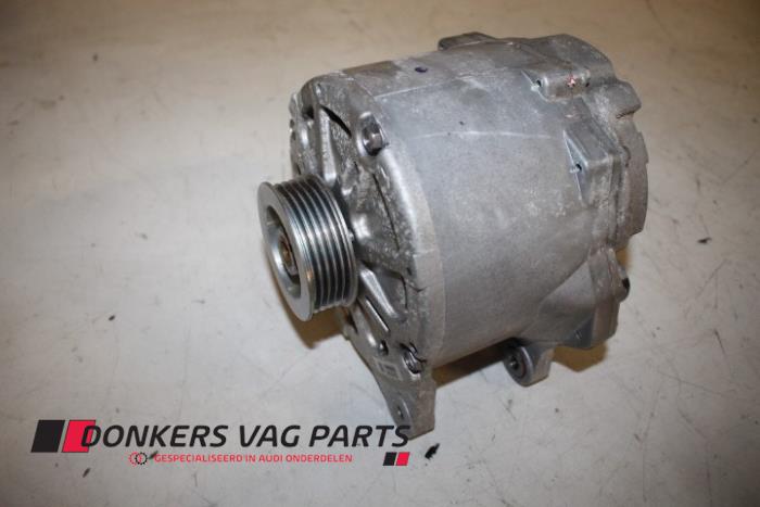 Gebruikte Dynamo Audi A8 (D4) 4.0 V8 32V TFSI Quattro Prijs € 182,01 Inclusief btw aangeboden door Donkers VAG Parts