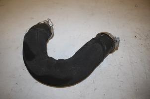 Gebruikte Intercooler Slang Audi A6 (C7) 2.0 T FSI 16V Hybrid Prijs € 35,00 Margeregeling aangeboden door Donkers VAG Parts