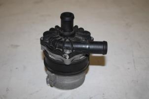 Gebruikte Waterpomp Audi A6 (C7) 2.0 T FSI 16V Hybrid Prijs € 100,00 Margeregeling aangeboden door Donkers VAG Parts