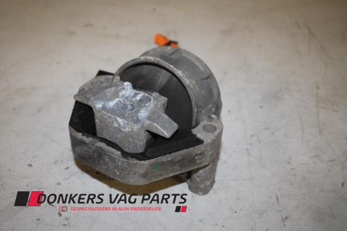 Gebruikte Motorrubber Audi A6 (C7) 2.0 T FSI 16V Hybrid Prijs € 75,00 Margeregeling aangeboden door Donkers VAG Parts