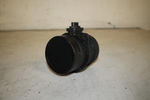 Gebruikte Luchtmassameter Audi A4 (B8) 2.0 TDI 16V Prijs € 75,00 Margeregeling aangeboden door Donkers VAG Parts