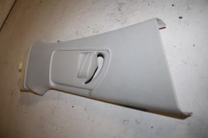 Gebruikte Middenstijl rechts Audi A4 Prijs € 20,00 Margeregeling aangeboden door Donkers VAG Parts