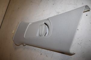 Gebruikte Middenstijl links Audi A4 Prijs € 20,00 Margeregeling aangeboden door Donkers VAG Parts