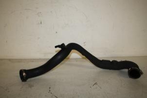 Gebruikte Intercooler Buis Audi A4 Avant (B8) 2.0 TDI 16V Prijs € 25,00 Margeregeling aangeboden door Donkers VAG Parts