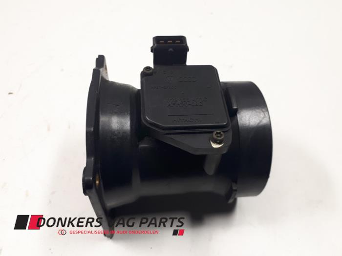Gebruikte Luchtmassameter Audi A6 (C5) 2.8 V6 30V Prijs € 75,00 Margeregeling aangeboden door Donkers VAG Parts