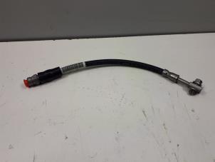 Gebruikte Remslang achter Audi Q7 (4MB/4MG) 3.0 TFSI V6 24V Prijs € 20,00 Inclusief btw aangeboden door Donkers VAG Parts