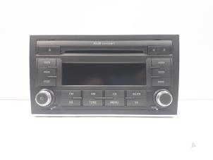 Gebruikte Radio/CD Speler (diversen) Audi A4 Cabrio (B7) 2.0 TDI Prijs € 60,00 Margeregeling aangeboden door Donkers VAG Parts